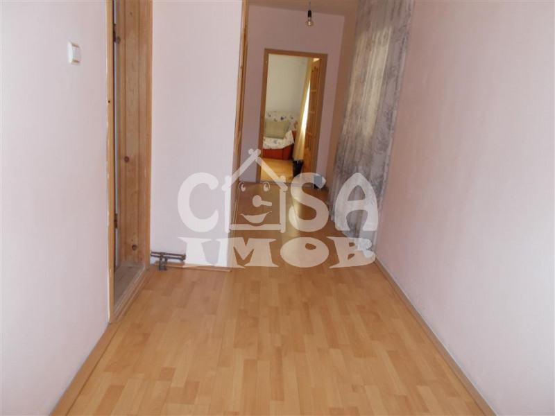 Comision 0 -Vanzare casa P+1 semicentral in Targoviste