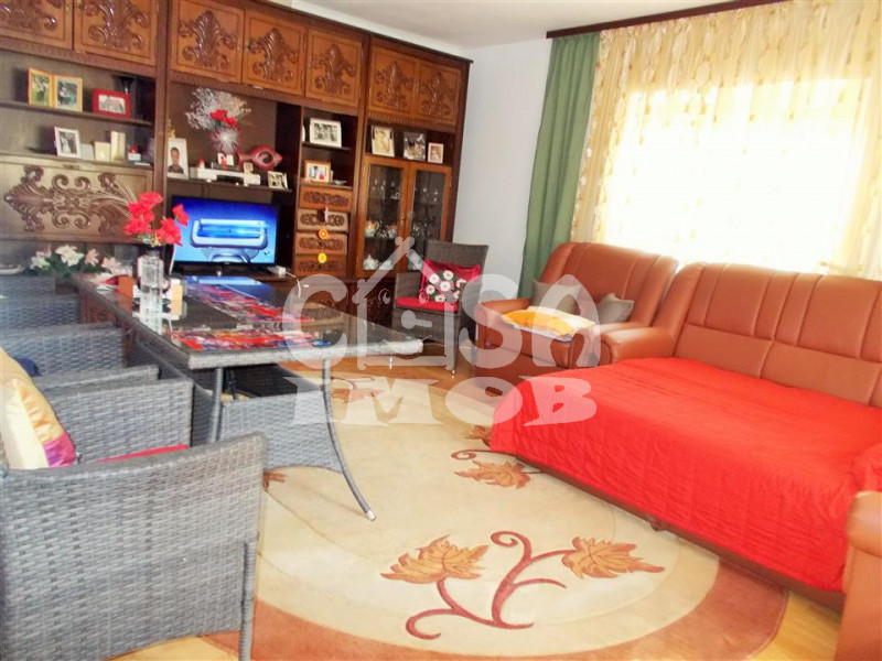 Comision 0 -Vanzare casa P+1 semicentral in Targoviste