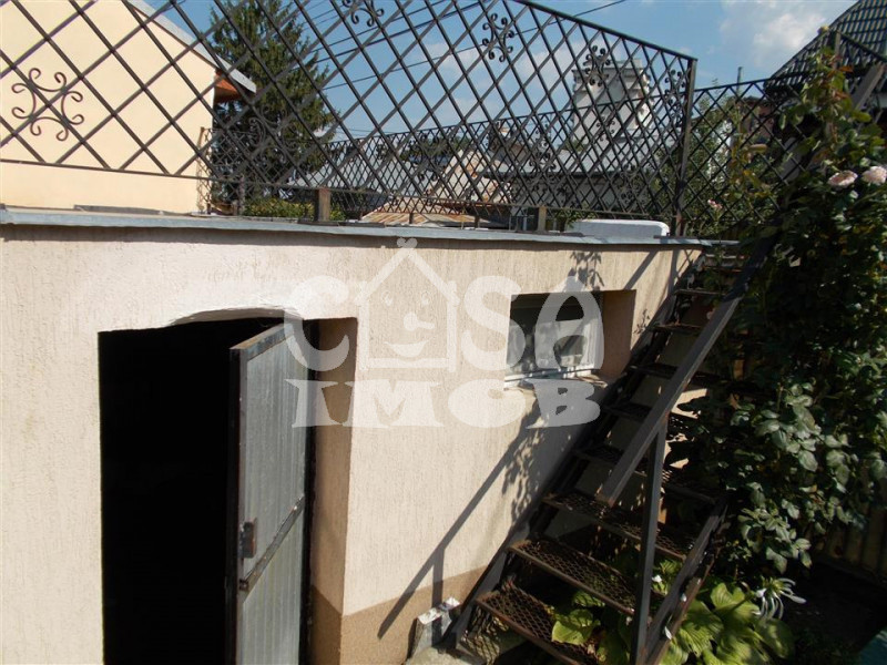 Comision 0 -Vanzare casa P+1 semicentral in Targoviste