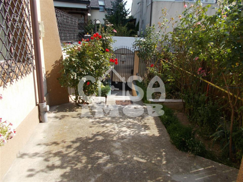 Comision 0 -Vanzare casa P+1 semicentral in Targoviste