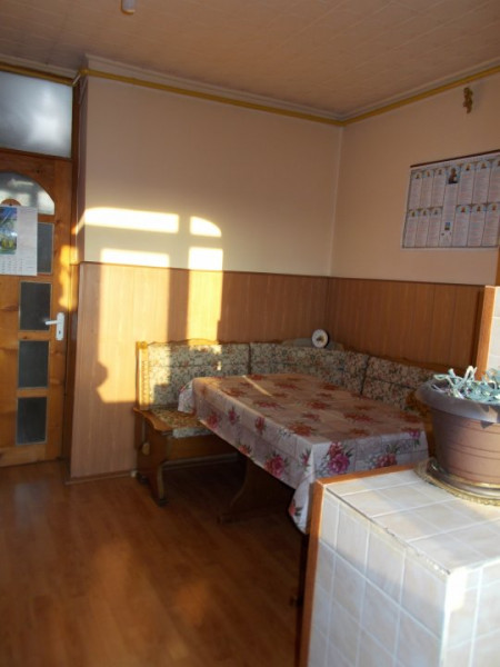 Comision 0 - apartament 3 camere, decomandat, micro 11 Targoviste