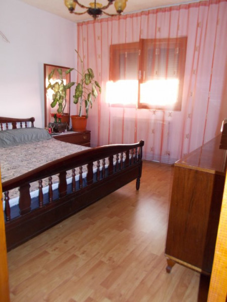 Comision 0 - apartament 3 camere, decomandat, micro 11 Targoviste