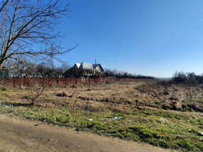 Comision 0 - Vânzare teren 5.086 mp, la intrare în Găești, jud. Dâmbovița
