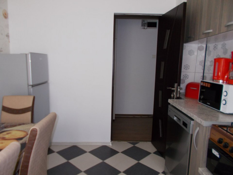 Comision 0 - Vânzare apartament 2 camere, parter, micro 4 Târgoviște