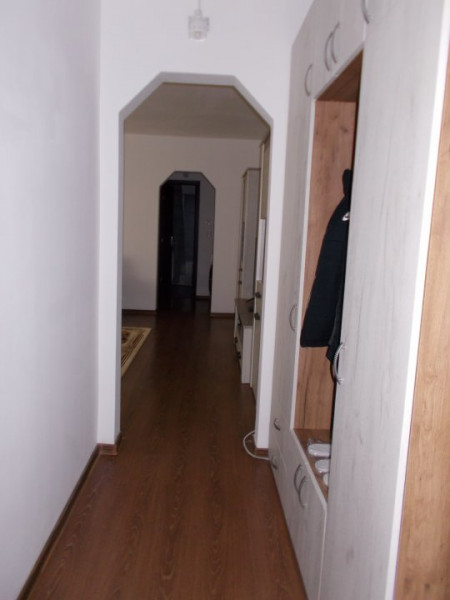 Comision 0 - Vânzare apartament 2 camere, parter, micro 4 Târgoviște