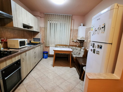 Inchiriere apartament 2 camere, micro 4 Targoviste