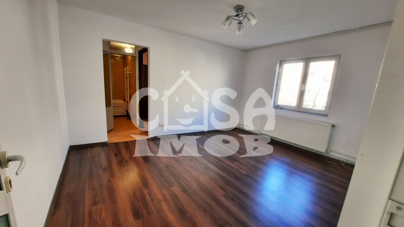 COMISION 0-Vanzare apartament 3 camere, micro 6 Targoviste