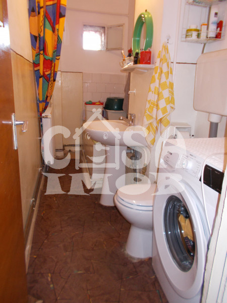 COMISION 0 - Vânzare apartament 2 camere, ultracentral în Târgoviște