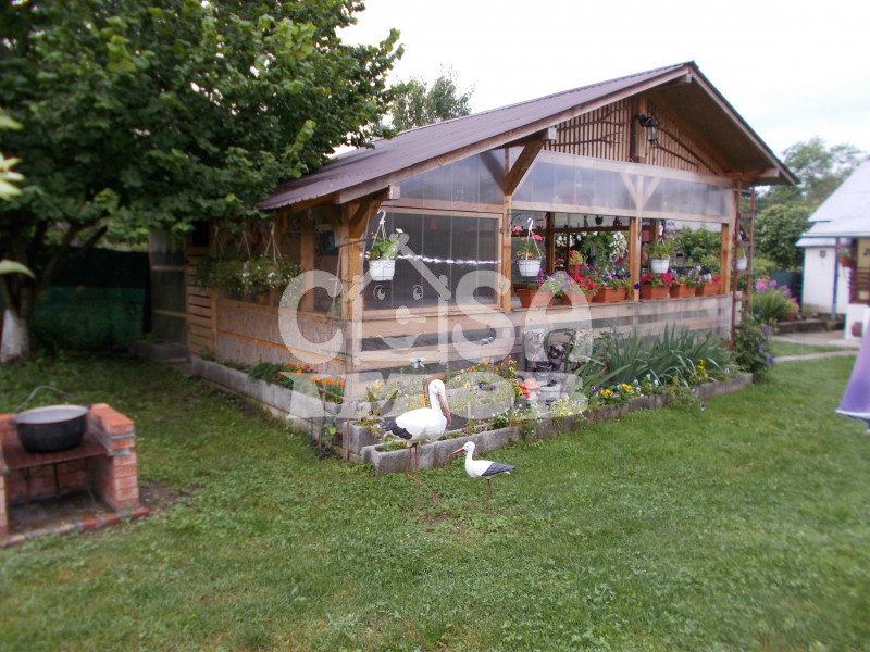 COMISION 0-Vanzare casă rustică în Voinești, jud. Dâmbovița