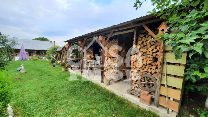 COMISION 0-Vanzare casă rustică în Voinești, jud. Dâmbovița