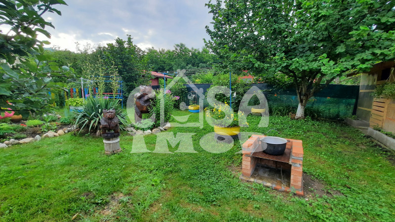 COMISION 0-Vanzare casă rustică în Voinești, jud. Dâmbovița