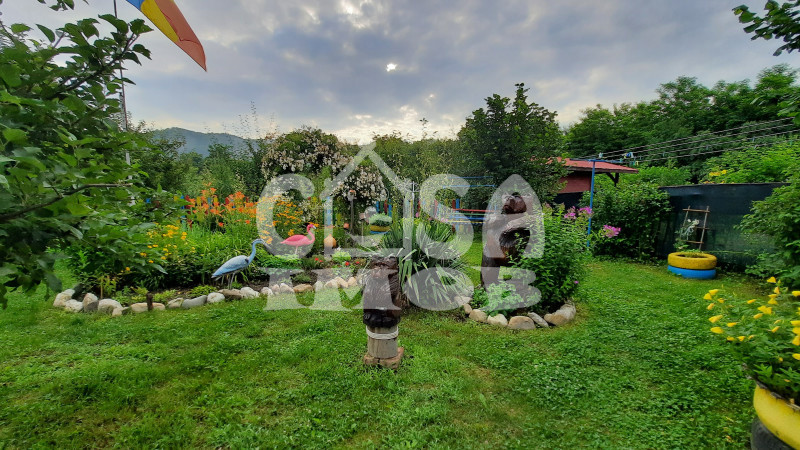 COMISION 0-Vanzare casă rustică în Voinești, jud. Dâmbovița