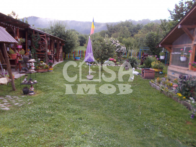 COMISION 0-Vanzare casă rustică în Voinești, jud. Dâmbovița