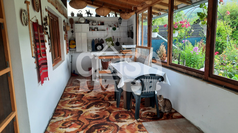 COMISION 0-Vanzare casă rustică în Voinești, jud. Dâmbovița