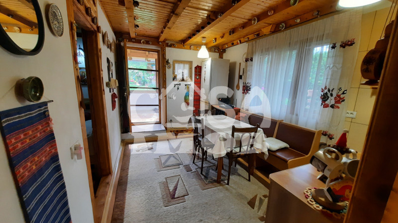 COMISION 0-Vanzare casă rustică în Voinești, jud. Dâmbovița