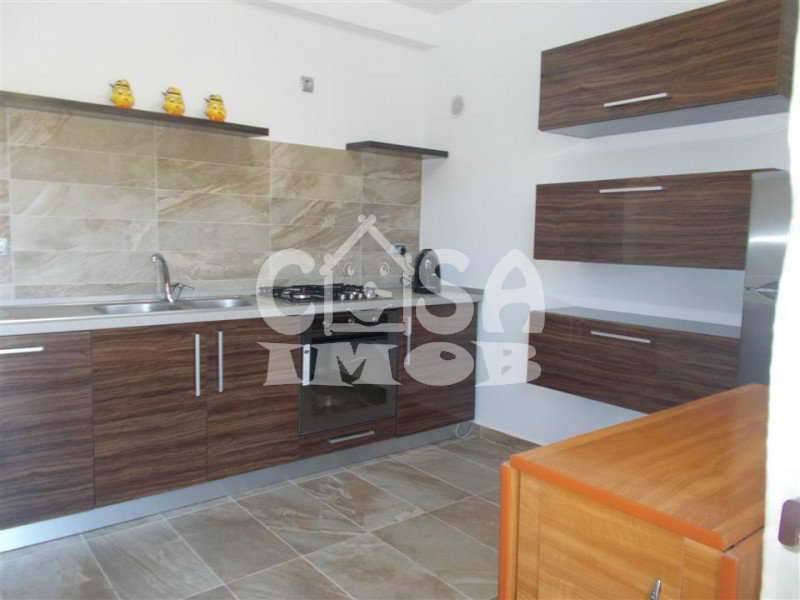 VANZARE VILA P+1  in Targoviste - Al.Manastirii Dealu