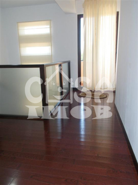 VANZARE VILA P+1  in Targoviste - Al.Manastirii Dealu