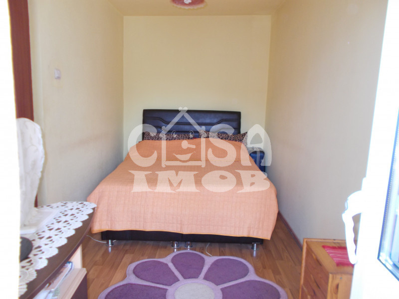 Comision 0 - Vânzare apartament 2 camere, etaj 3, micro 11 Târgoviște