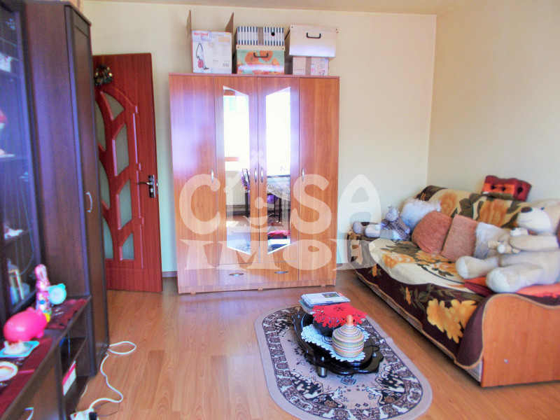 Comision 0 - Vânzare apartament 2 camere, etaj 3, micro 11 Târgoviște