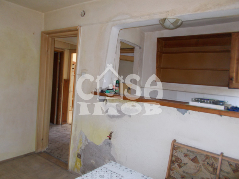 Comision 0 - Apartament 4 camere, etaj 3 micro 9 Târgoviște