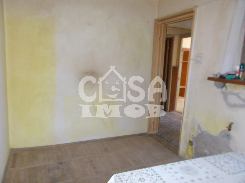 Comision 0 - Apartament 4 camere, etaj 3 micro 9 Târgoviște
