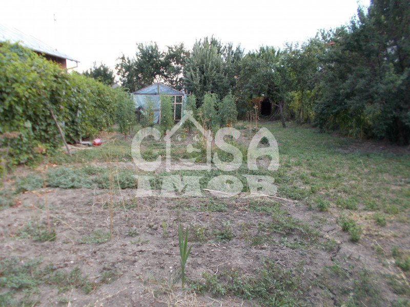 Comision 0 - Casă în centrul comunei Răzvad, judetul Dâmbovița