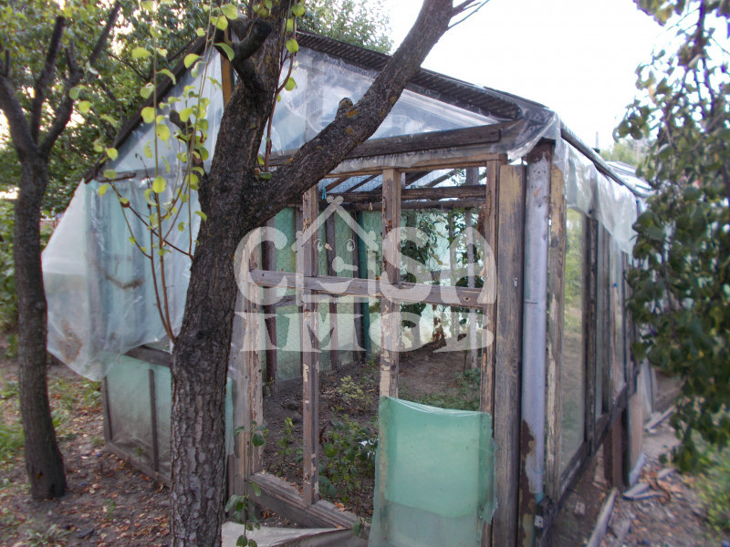 Comision 0 - Casă în centrul comunei Răzvad, judetul Dâmbovița