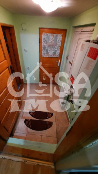 Comision 0 - Casă în centrul comunei Răzvad, judetul Dâmbovița