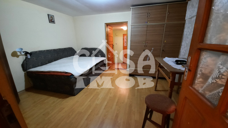 Comision 0 - Casă în centrul comunei Răzvad, judetul Dâmbovița