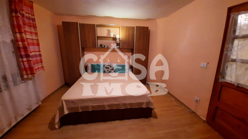 Comision 0 - Casă în centrul comunei Răzvad, judetul Dâmbovița