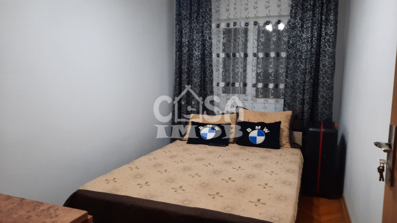 Vânzare apartament 3 camere, etaj 3 în apropiere de Mall - Târgoviște