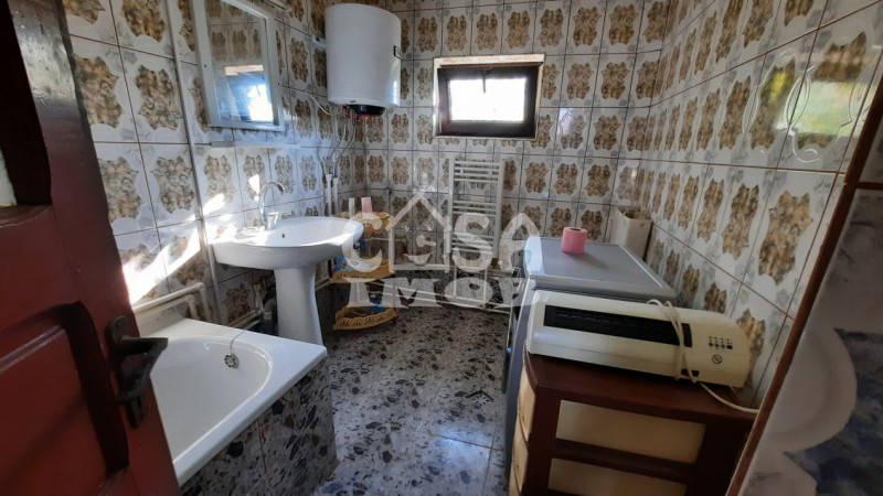 Comision 0 - Vanzare casa in Plopu, jud. Dambovita