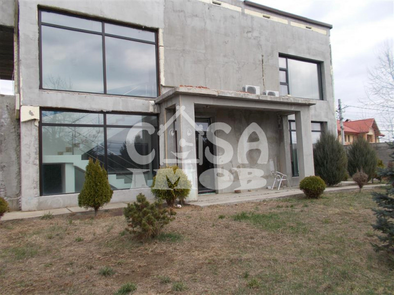 Vanzare vila deosebita in Aninoasa