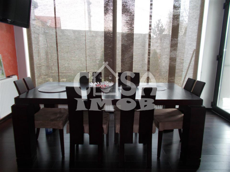 Vanzare vila deosebita in Aninoasa