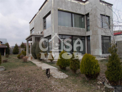 Vanzare vila deosebita in Aninoasa