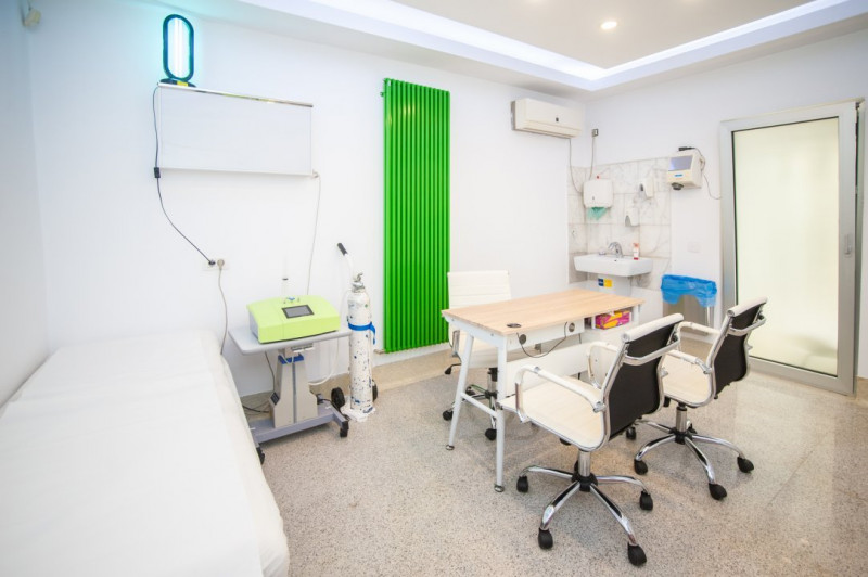 De vanzare - Clinica, 12 camere, 480mp, acces dublu, lift, Bucurestii Noi