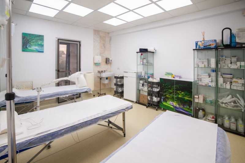 De vanzare - Clinica, 12 camere, 480mp, acces dublu, lift, Bucurestii Noi