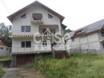 Vanzare casa D+P+1 in Vulcana de Sus jud. Dambovita CS69