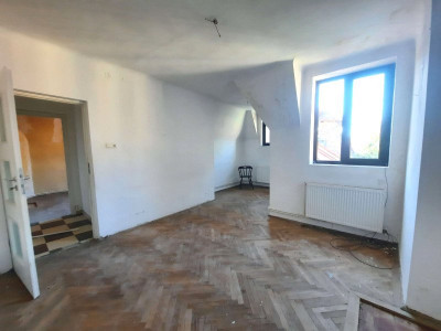 Foisorul de Foc, apartament cu potential in vila