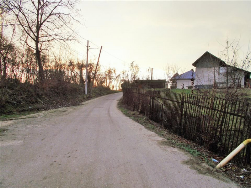 Comision 0 - Vânzare teren intravilan în Aninoasa, jud. Dâmbovița