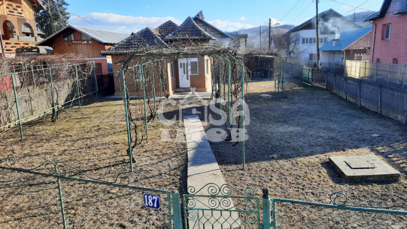 Comision 0 - Vânzare casă în Pucioasa, pe Bulevard, jud. Dâmbovița