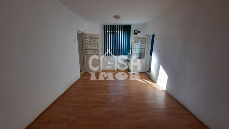 Comision 0 - Vânzare casă în Pucioasa, pe Bulevard, jud. Dâmbovița