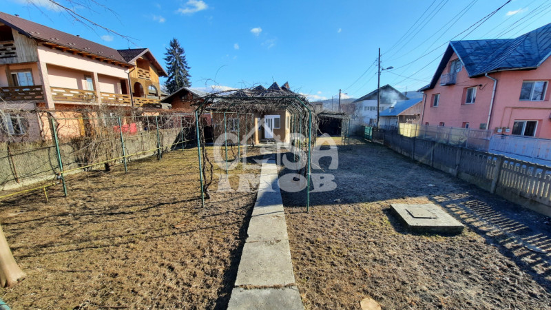 Comision 0 - Vânzare casă în Pucioasa, pe Bulevard, jud. Dâmbovița