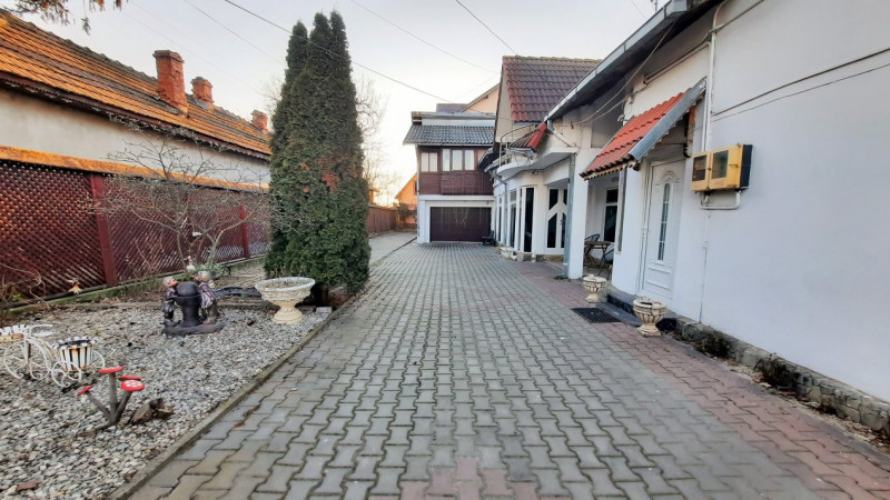 Comision 0 - Casa cu potential comercial, in Ulmi, judetul Dâmbovița