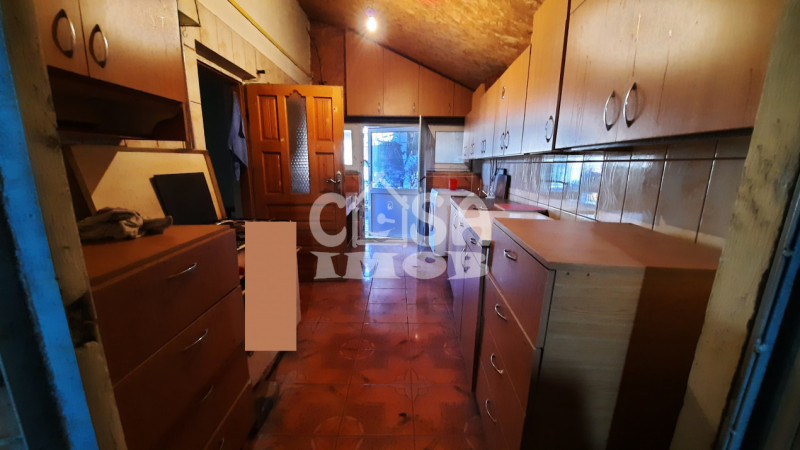 Vanzare casa in Razvad, strada Gatejesti, judetul Dambovita