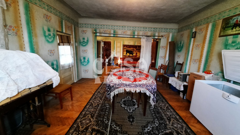 Vanzare casa in Razvad, strada Gatejesti, judetul Dambovita