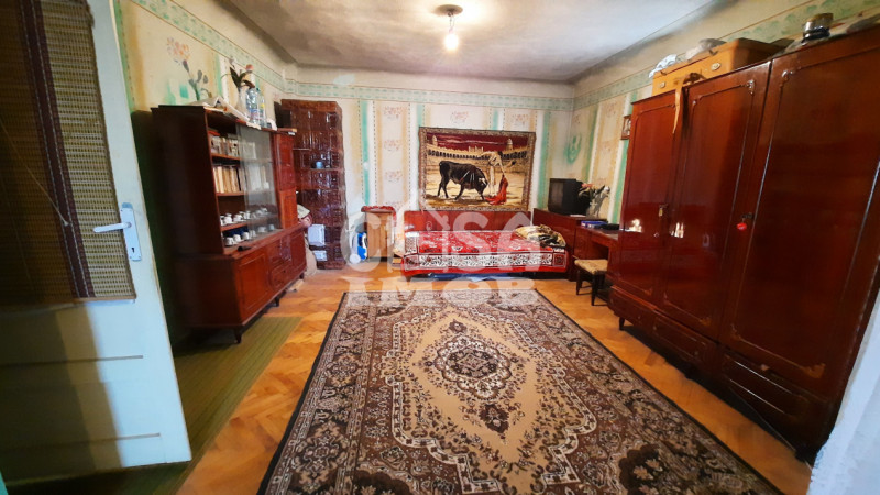 Vanzare casa in Razvad, strada Gatejesti, judetul Dambovita