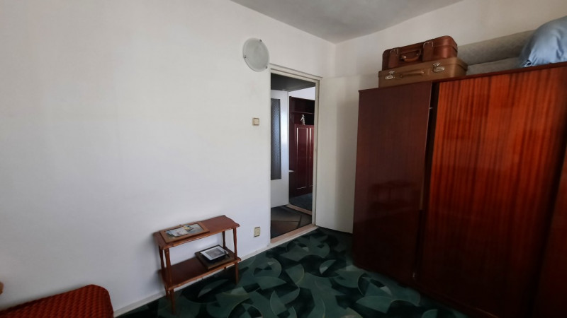 COMISION 0-Vanzare apartament 2 camere, etaj 2, micro 11 Targoviste