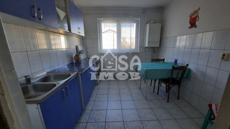 COMISION 0-Vanzare apartament 2 camere, etaj 2, micro 11 Targoviste