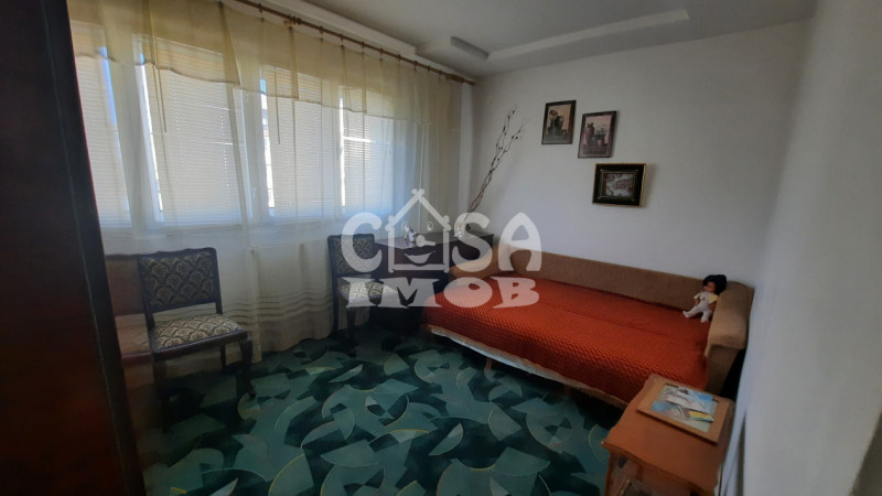 COMISION 0-Vanzare apartament 2 camere, etaj 2, micro 11 Targoviste